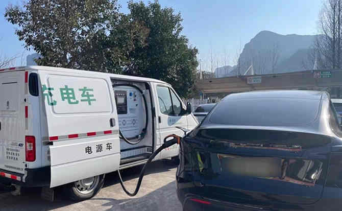 靖西汽车搭电